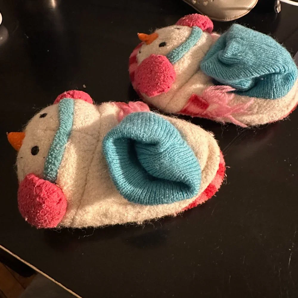 Baby Gap Snowman Baby Slippers Sz S (5-6)